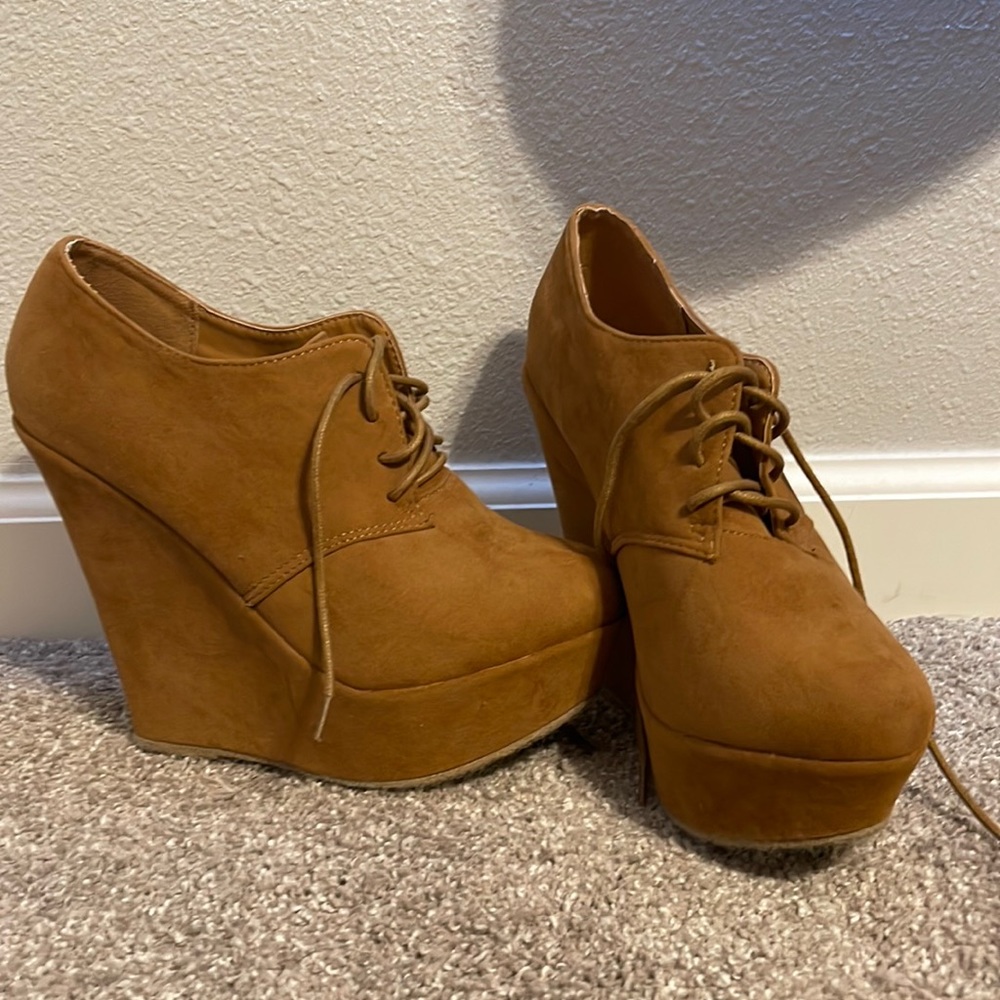 🤎Brown Platform Wedge Booties🤎